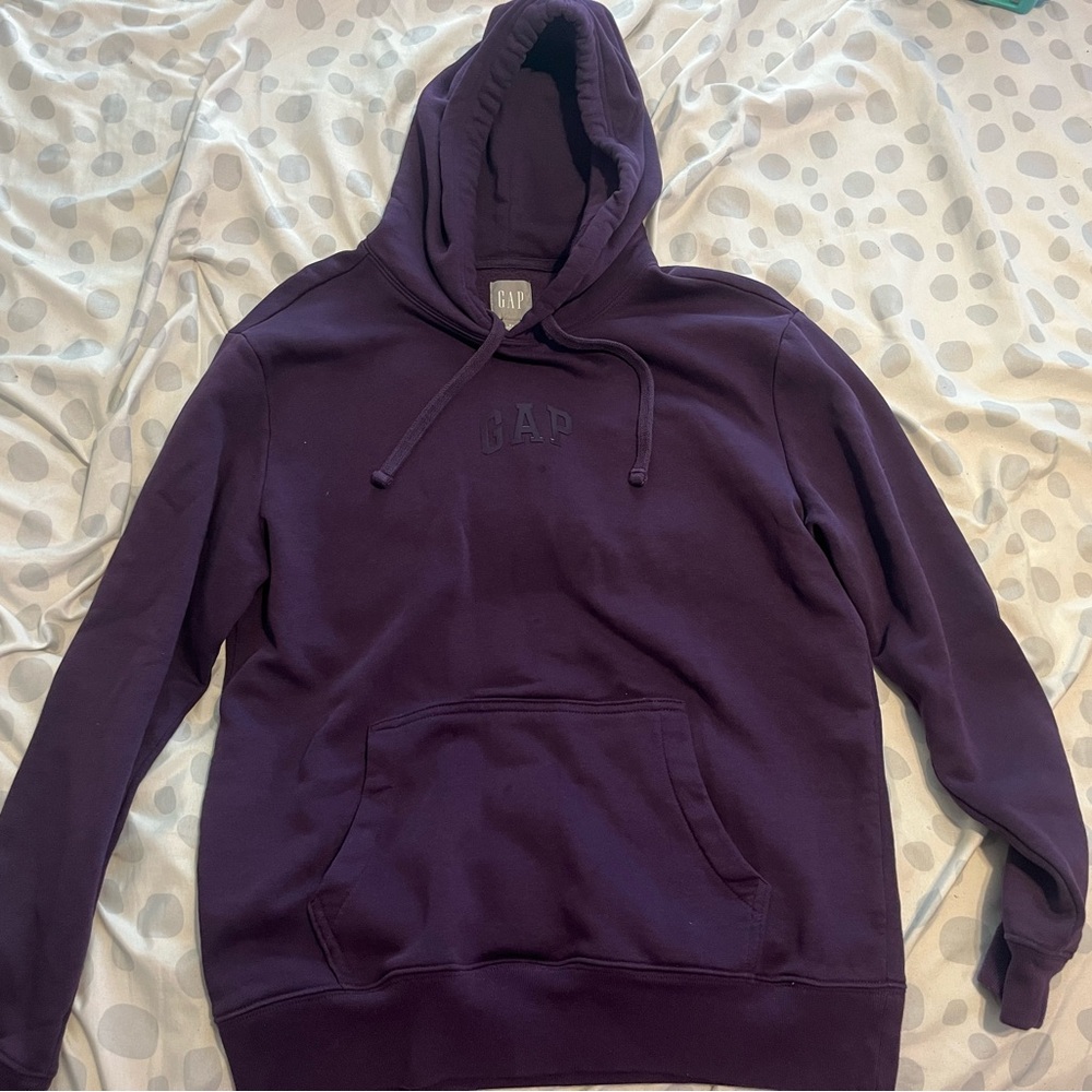 Men’s Gap hoodie